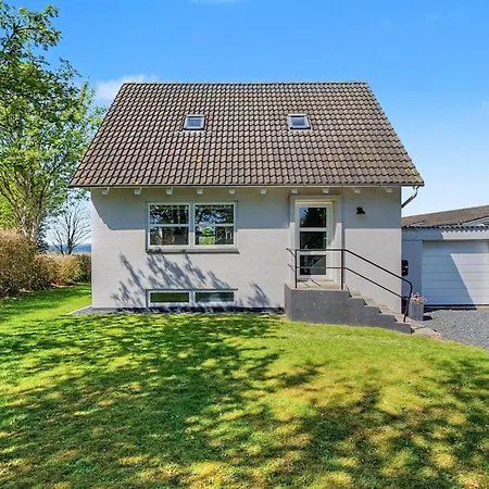 Hjort - 80m From The Sea By Interhome
