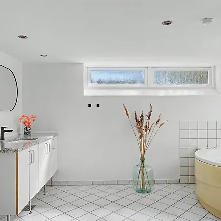 Hjort - 80m From The Sea By Interhome